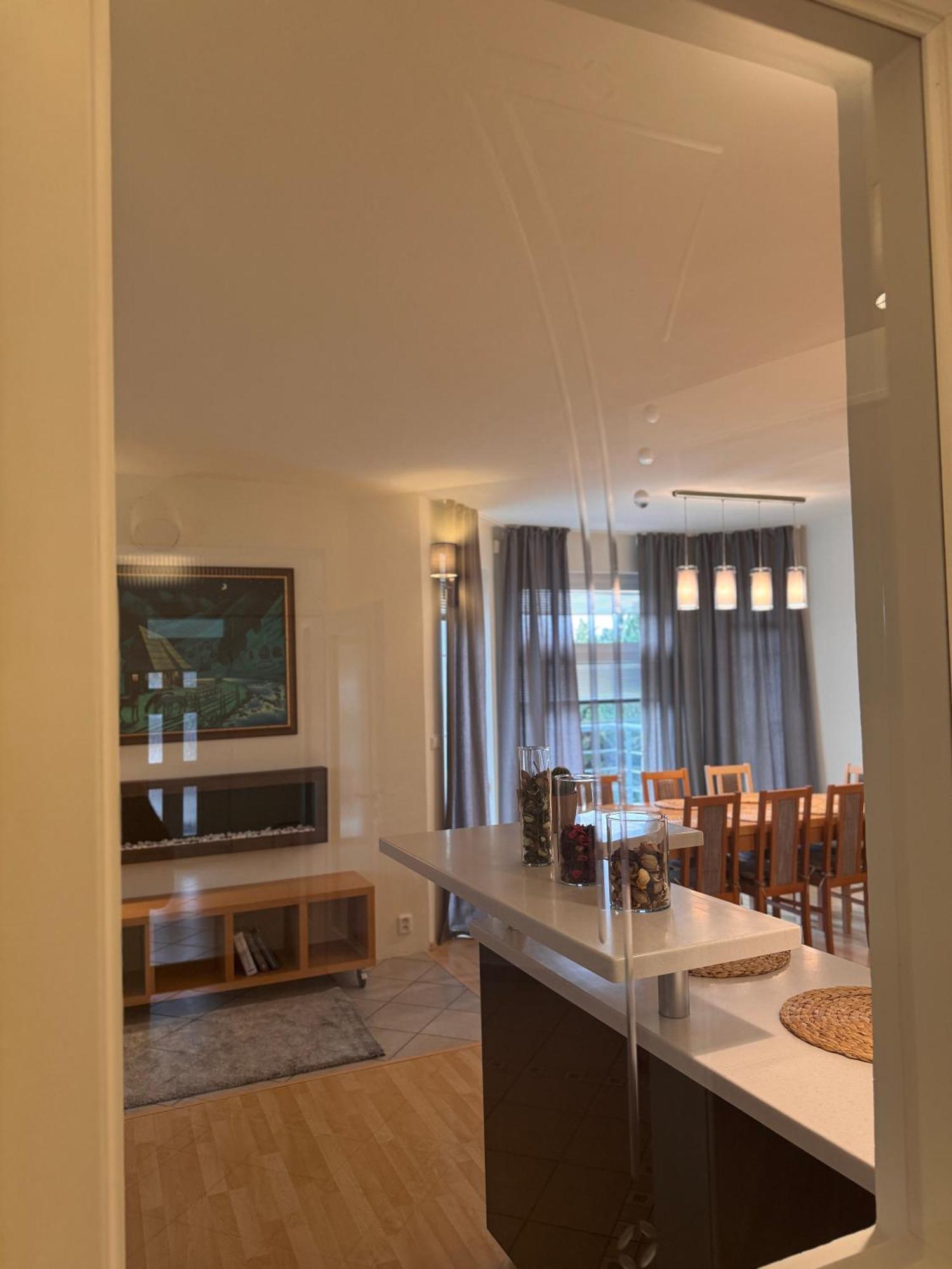Diamondvilla, 4 Bedroom Apartment, Garden & Spa Prague Exterior photo